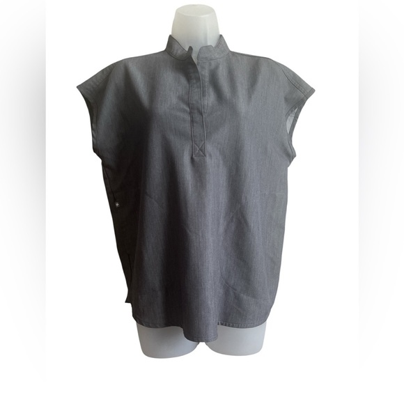 Ladies Figs Oversized Cap Sleeve Scrub Top, Size Small Heathered Gray - Picture 1 of 6